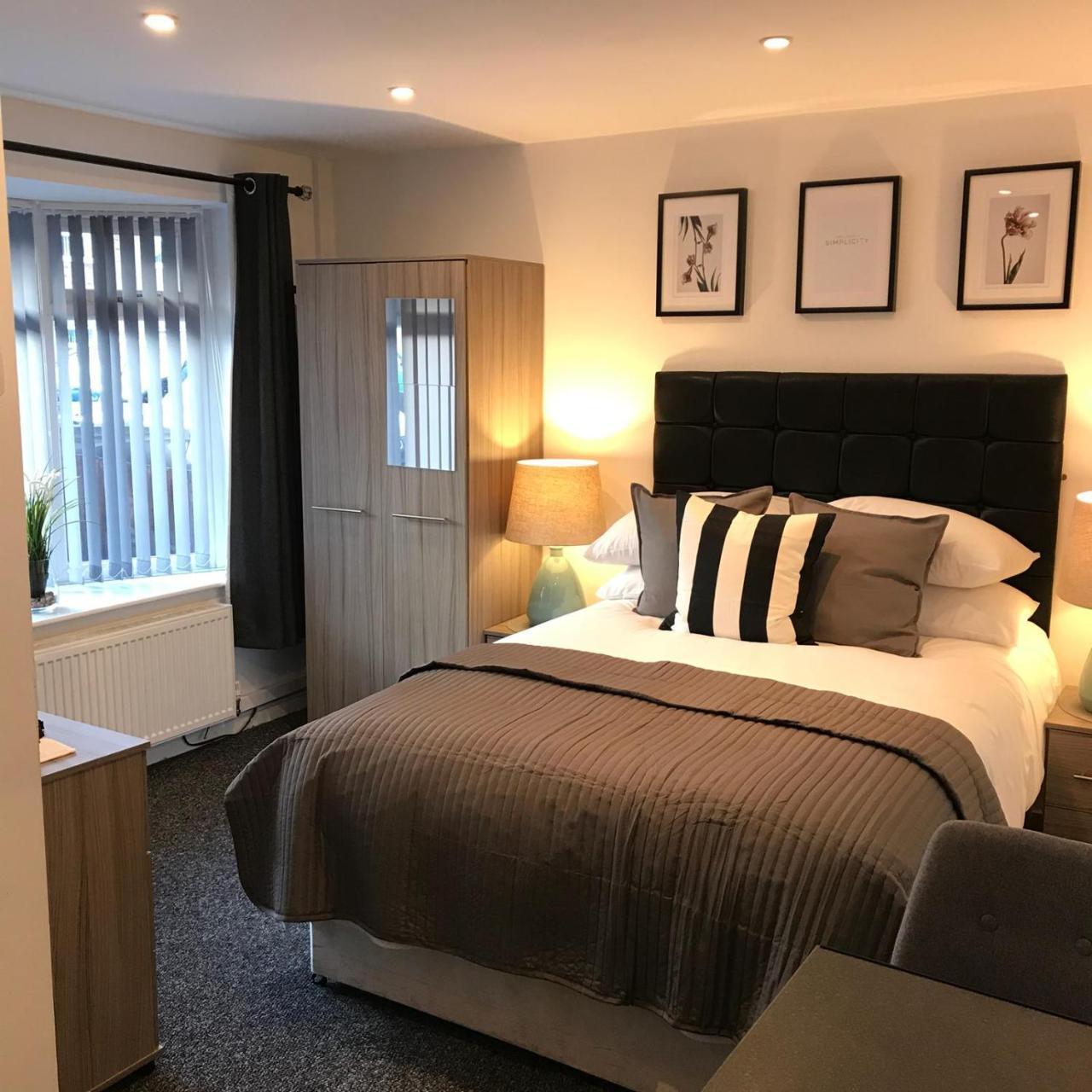 Glaisdale Studios Wolverhampton Bagian luar foto